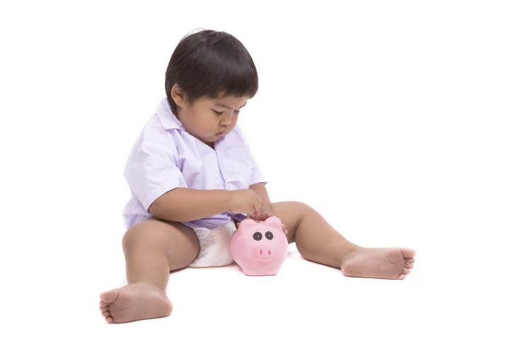 child playing with blocks