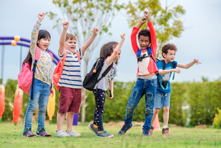 Niños entusiastas