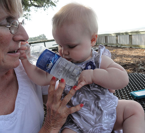 Abuela con su nieto