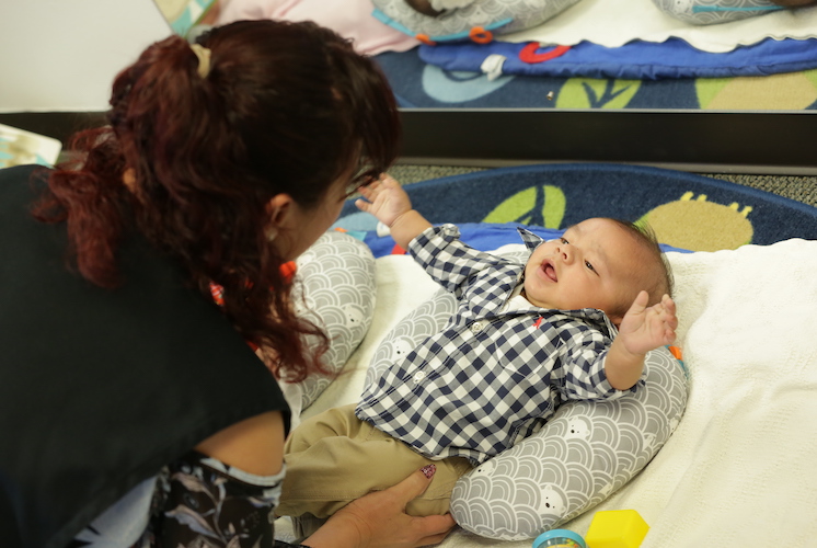 Madre con un niño pequeño